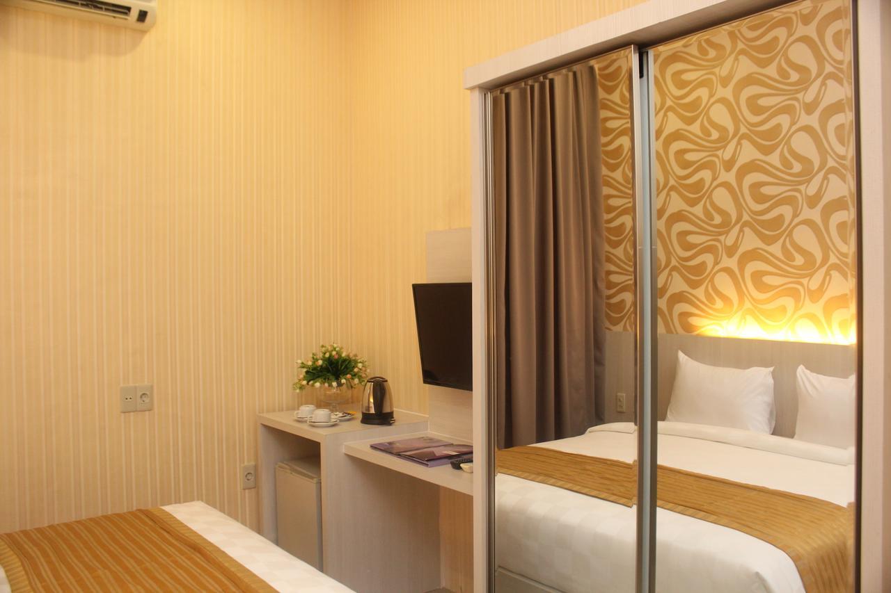 Lj Hotel Medan Exterior photo